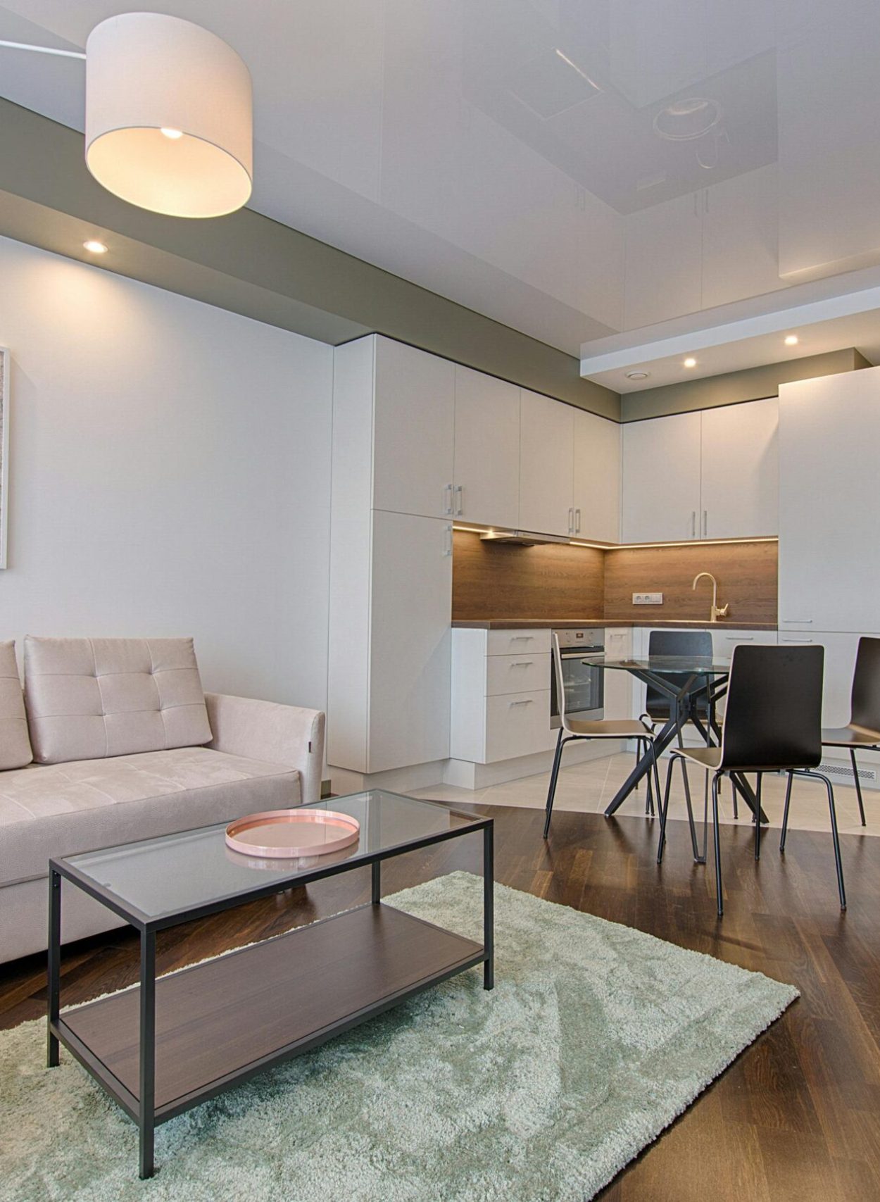 pexels-fotoaibe-1643383